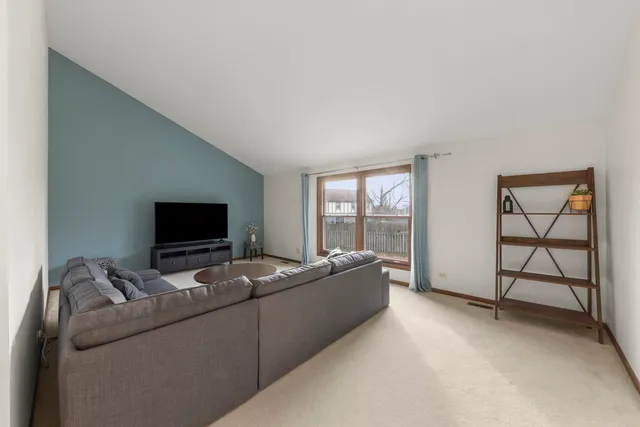 $719,900 | 1125 Huntleigh Drive, Naperville, IL 60540