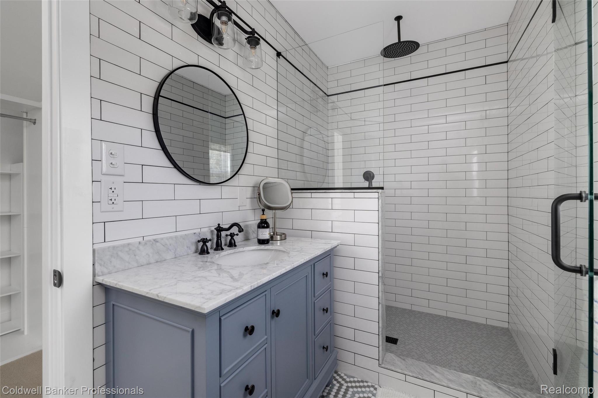 1377 Harvard Road Grosse Pointe, MI 48230 - Photo 50 of 74