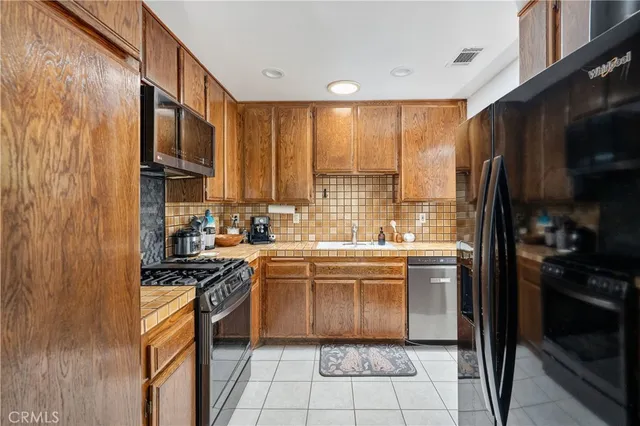 $705,000 | 25784 Covala Court, Valencia, CA 91355