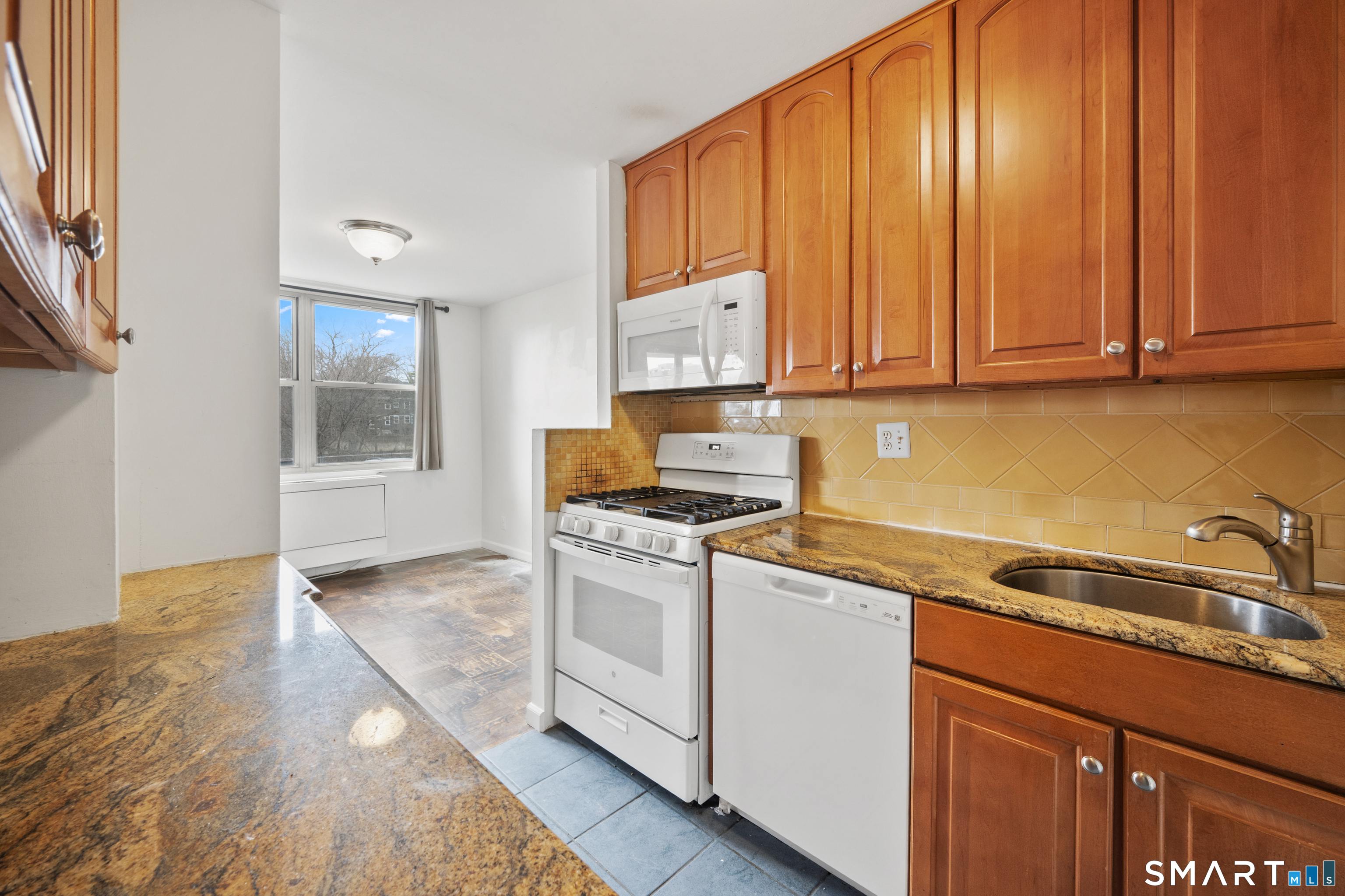 50 Glenbrook Road, Unit 1F Stamford, CT 06902 - Photo 7 of 15