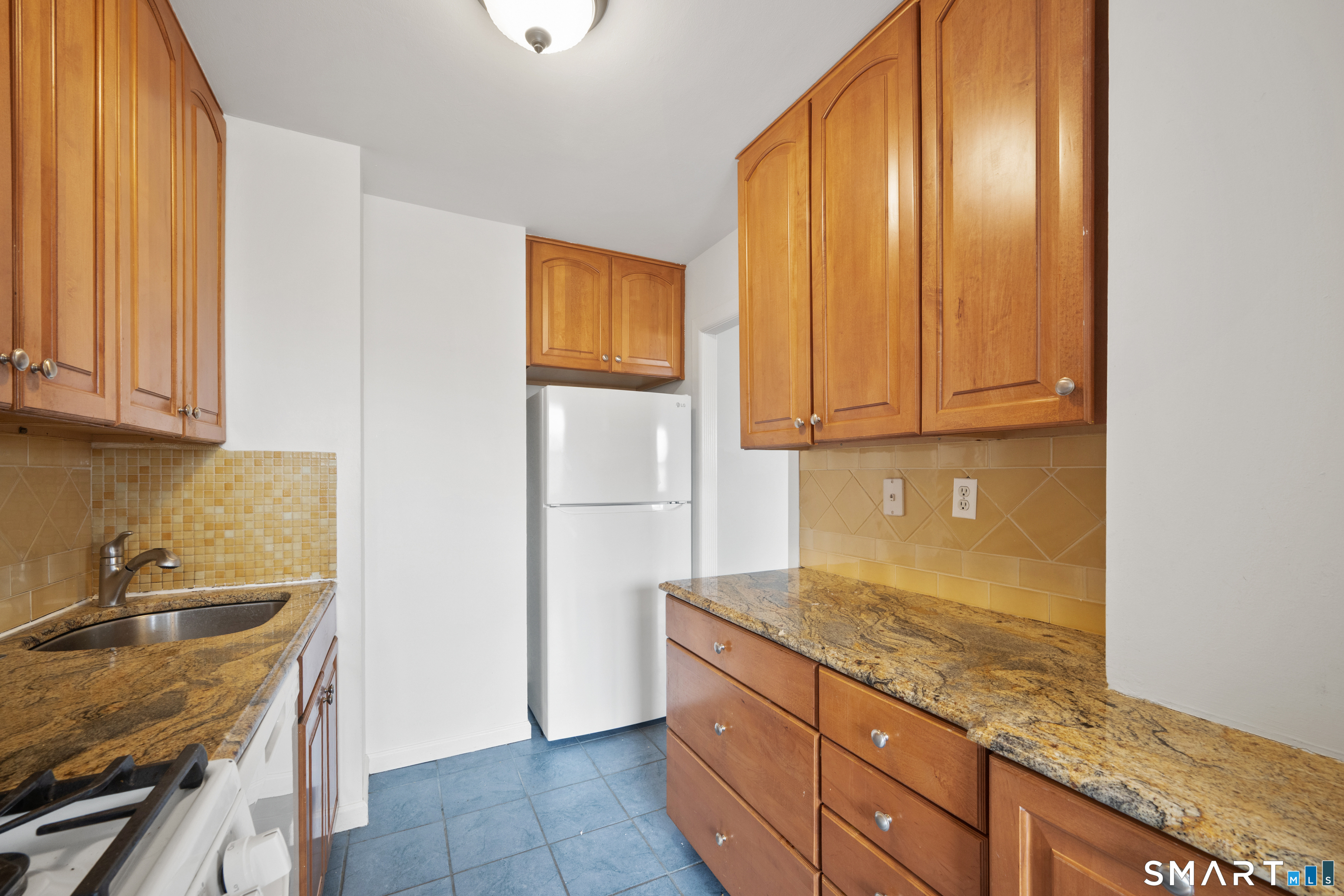 50 Glenbrook Road, Unit 1F Stamford, CT 06902 - Photo 9 of 15