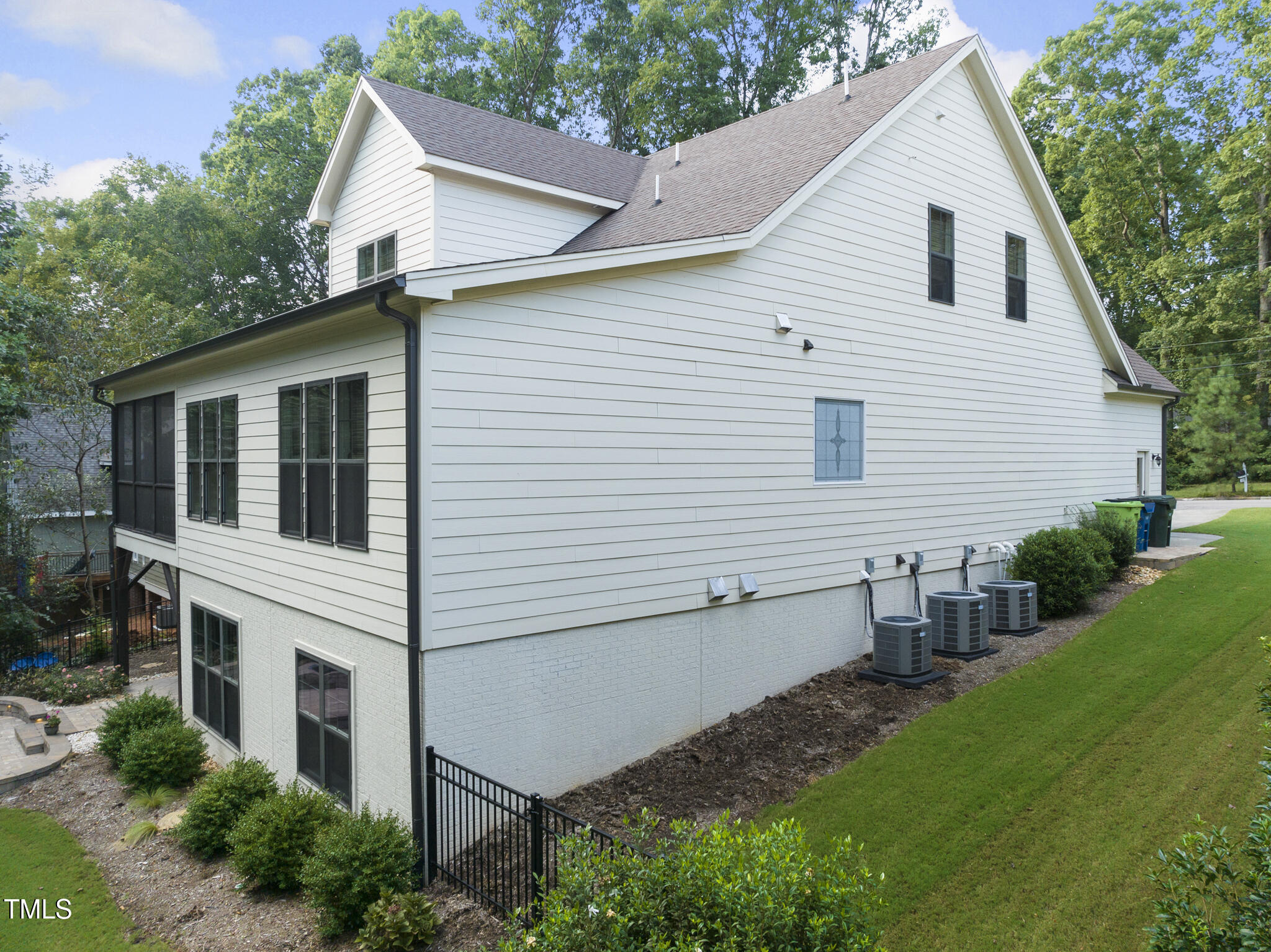 1005 Collins Drive Raleigh, NC 27609 - Photo 4 of 59 DJI_0702