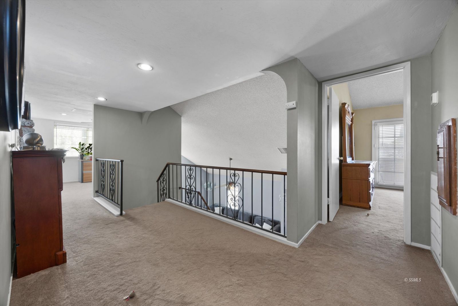 736 Fendrick Circle Ridgecrest, CA 93555 - Photo 23 of 49 a view of a hallway with closet area