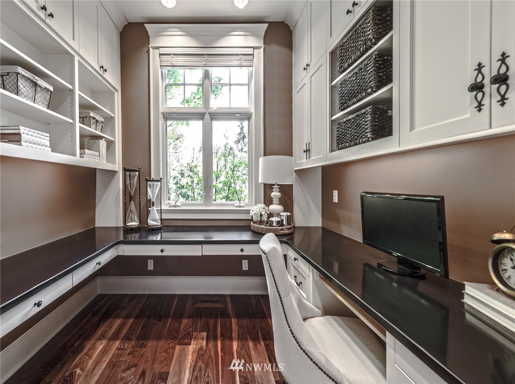 2665 Evergreen Point Road Medina, WA 98039 - Photo 11 of 25