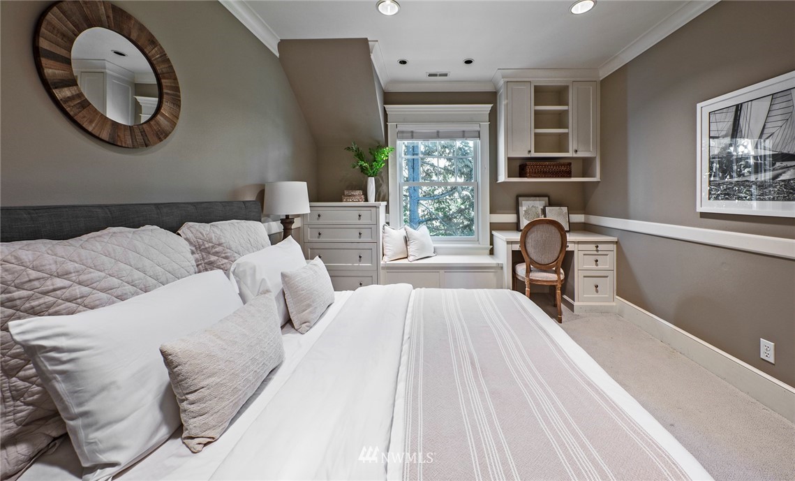 2665 Evergreen Point Road Medina, WA 98039 - Photo 17 of 25