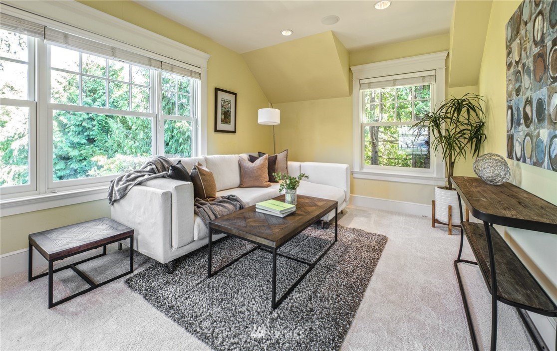 2665 Evergreen Point Road Medina, WA 98039 - Photo 18 of 25