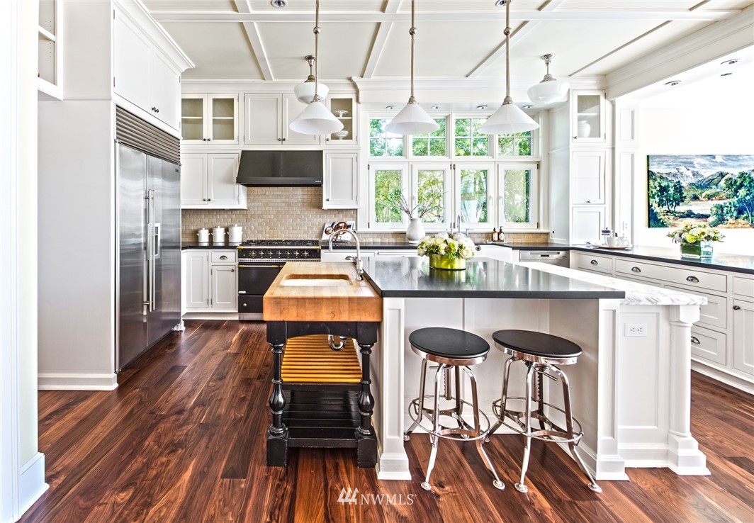 2665 Evergreen Point Road Medina, WA 98039 - Photo 8 of 25