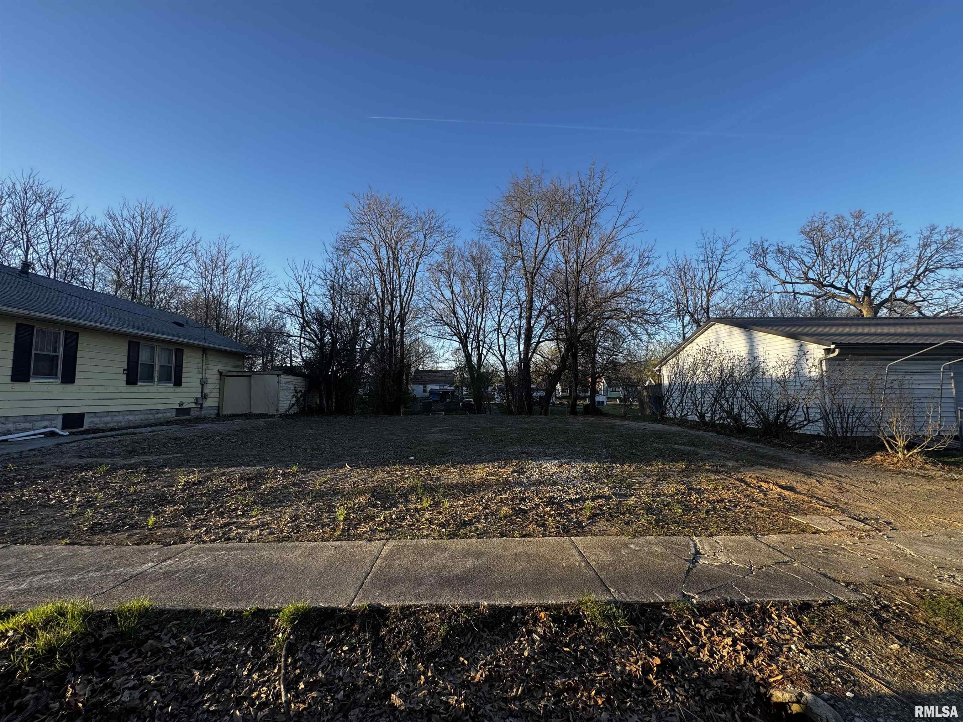 2418 College Street Mount Vernon, IL 62864 - Photo 1 of 4