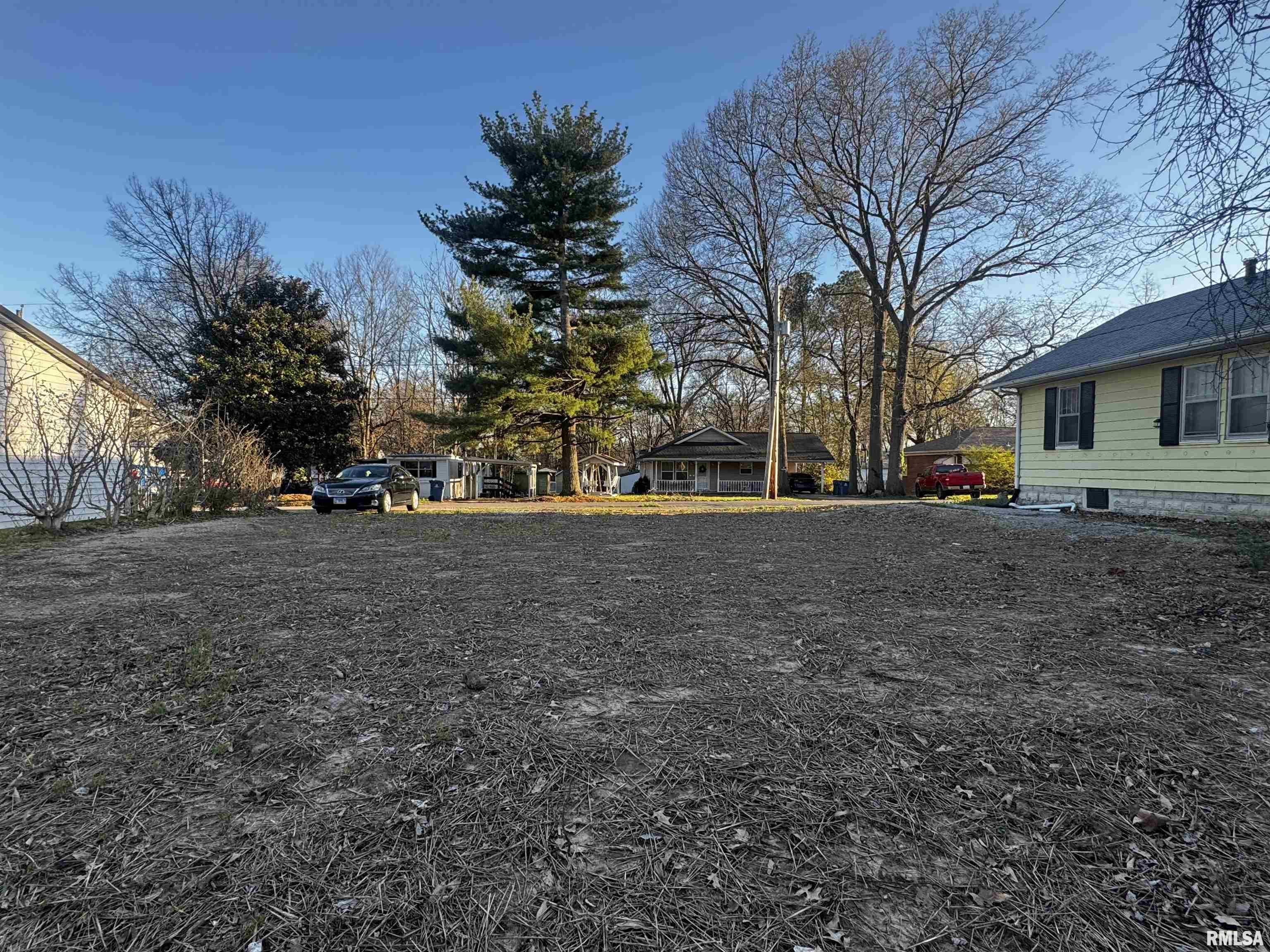 2418 College Street Mount Vernon, IL 62864 - Photo 2 of 4