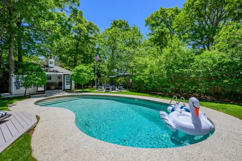 $1,700,000 | 19 Coveview Drive, South Yarmouth, MA 02664