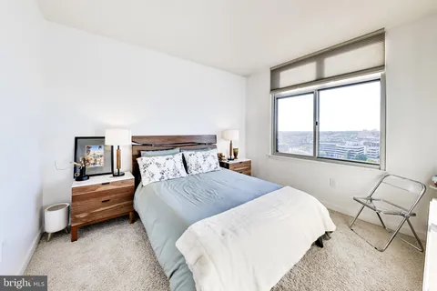 $589,000 | 5750 Bou Avenue, Unit 1501, Rockville, MD 20852