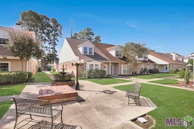 $207,000 | 279 Marilyn Drive, Unit 12, Baton Rouge, LA 70815