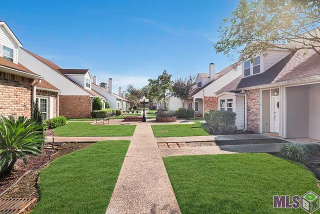 $207,000 | 279 Marilyn Drive, Unit 12, Baton Rouge, LA 70815
