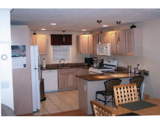 32 Boxford Road, Unit 32 Haverhill, MA 01835 - Photo 2 of 12