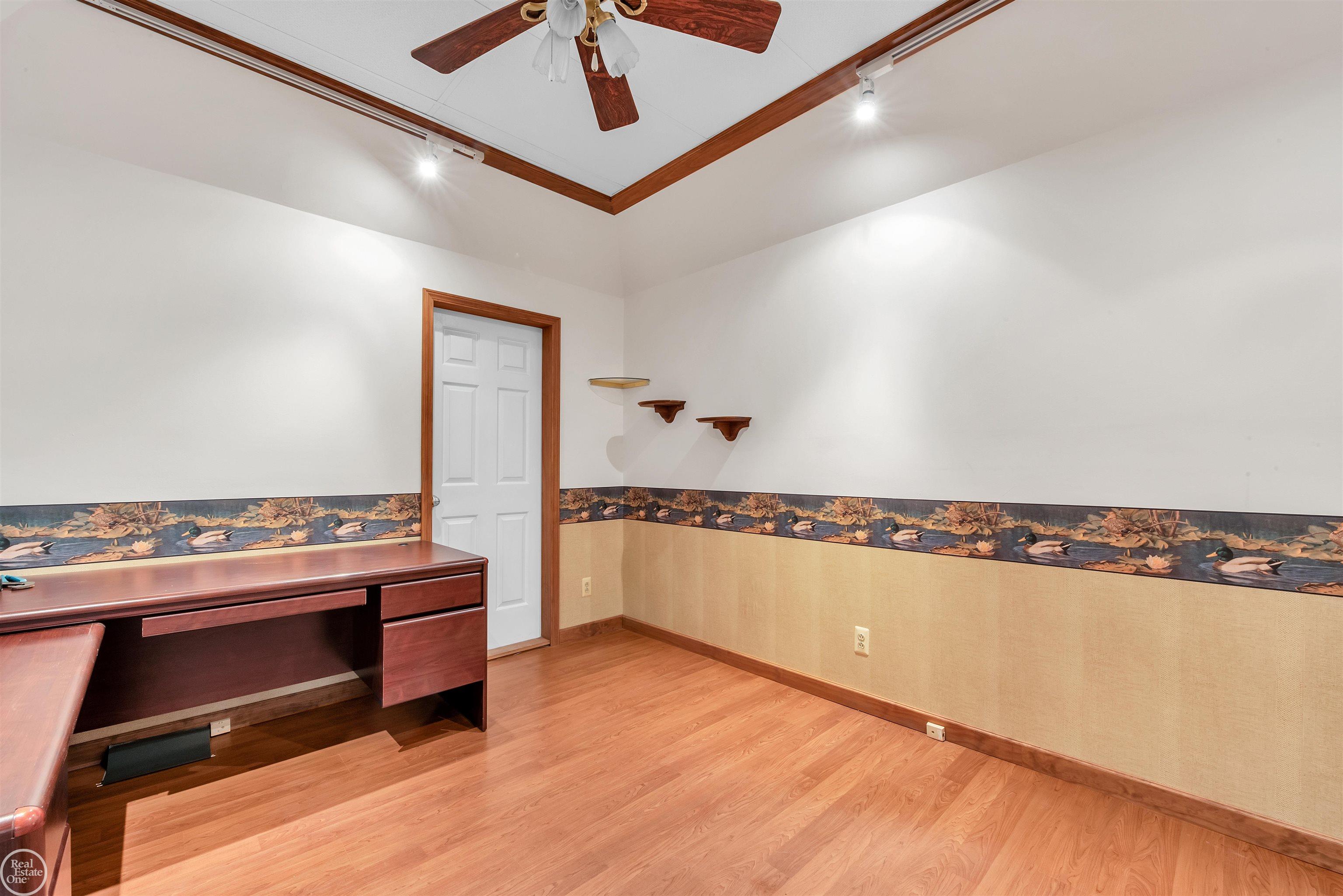 54465 Fairchild Road Macomb, MI 48042 - Photo 41 of 53 50120423-40.JPG