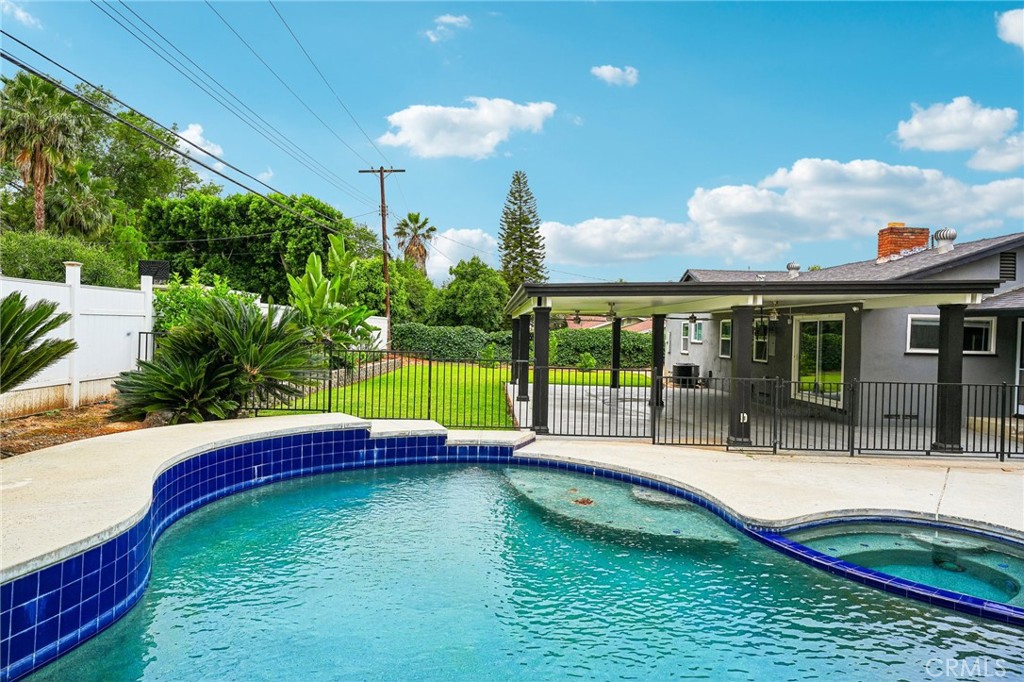 2424 Central Riverside, CA 92506 - Photo 2 of 36
