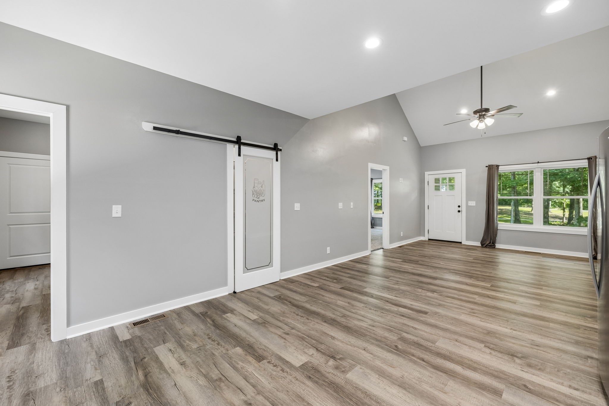 567 Mcelhiney Road Dickson, TN 37055 - Photo 12 of 50