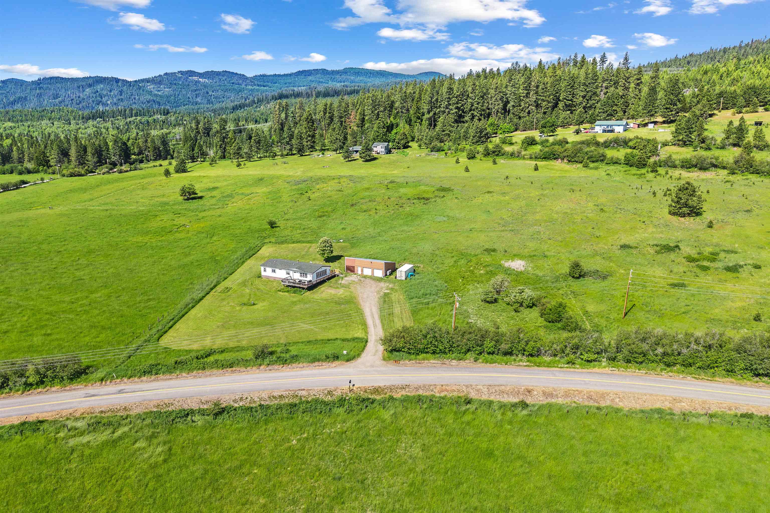 18591 Westside Calispel Road Cusick, WA 99119 - Photo 7 of 33