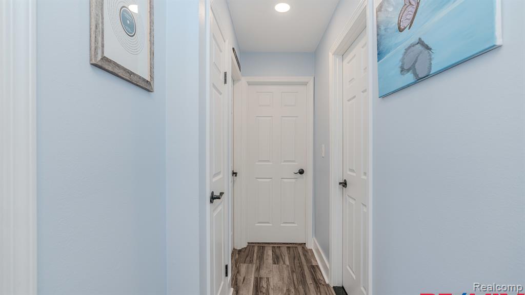 1629 Cass Lake Road, Unit C Keego Harbor, MI 48320 - Photo 17 of 40