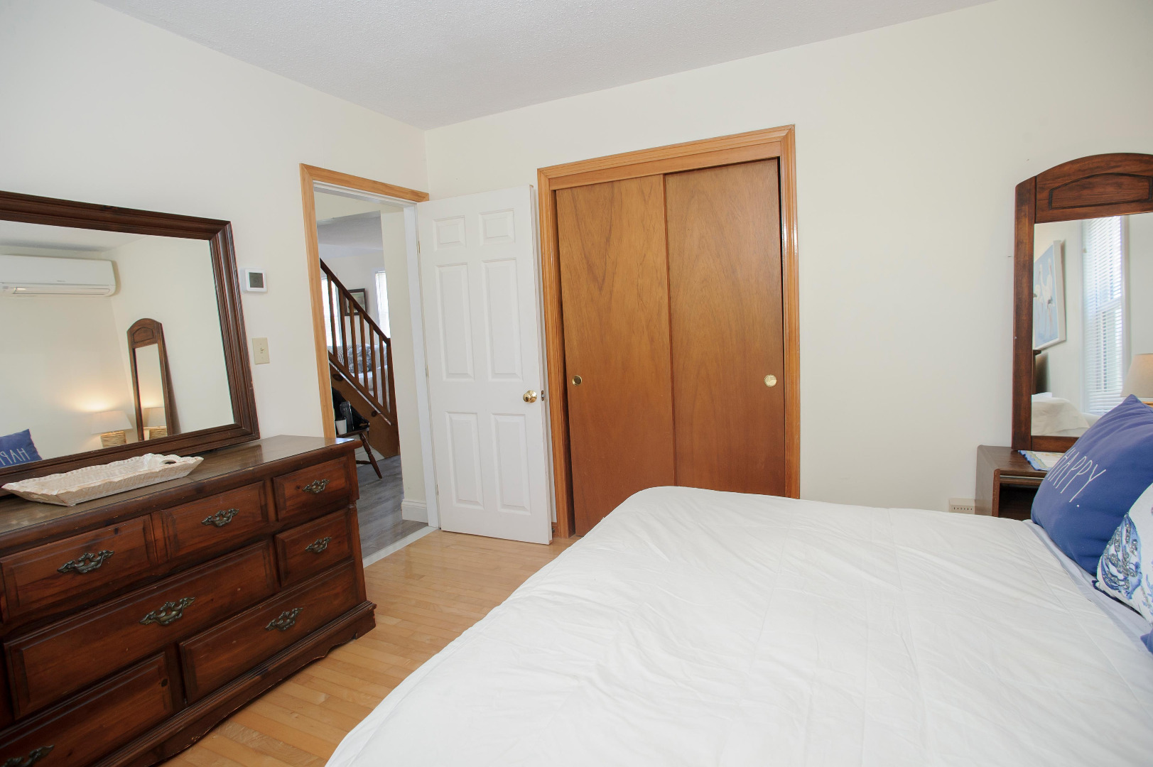 21 Schoolhouse Road Edgartown, MA 02539 - Photo 15 of 24 Bedroom 2 first floor