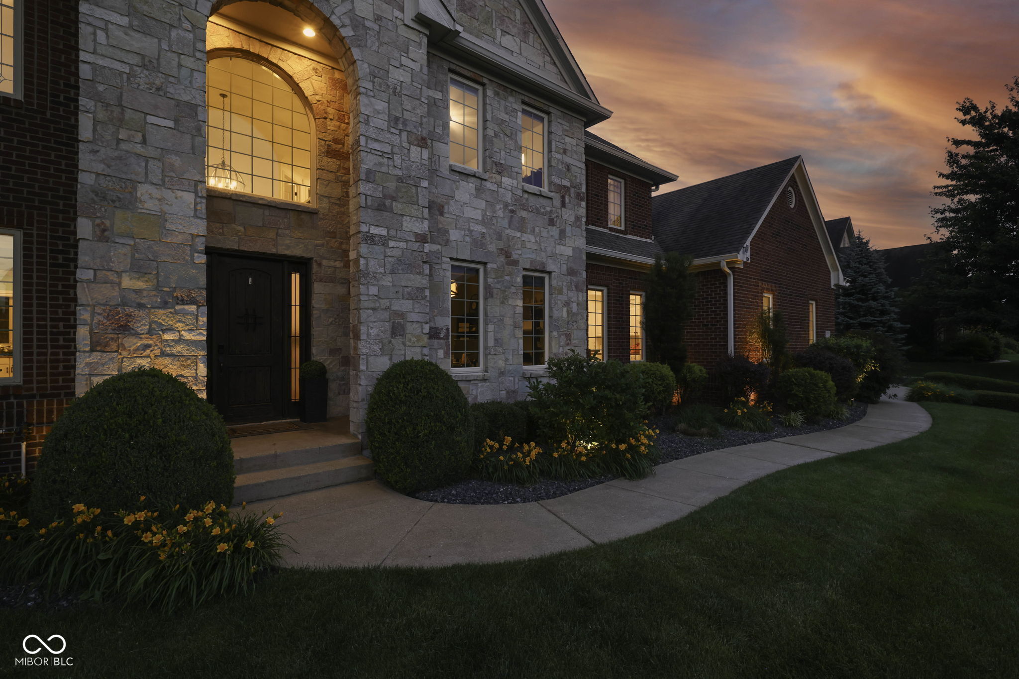 10285 Normandy Court Fishers, IN 46040 - Photo 4 of 63