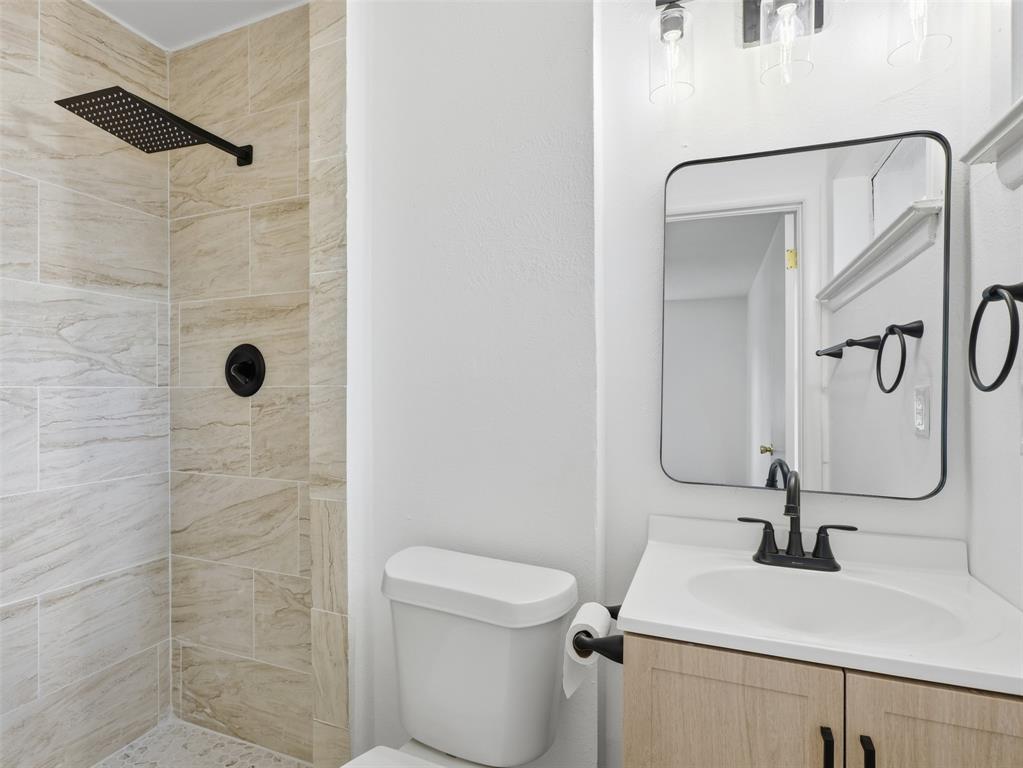 2939 Hillglenn Road Dallas, TX 75228 - Photo 15 of 26 Gallery Image 15