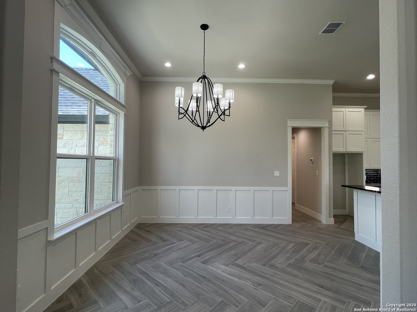 399 Bauer Lane Castroville, TX 78009 - Photo 11 of 39