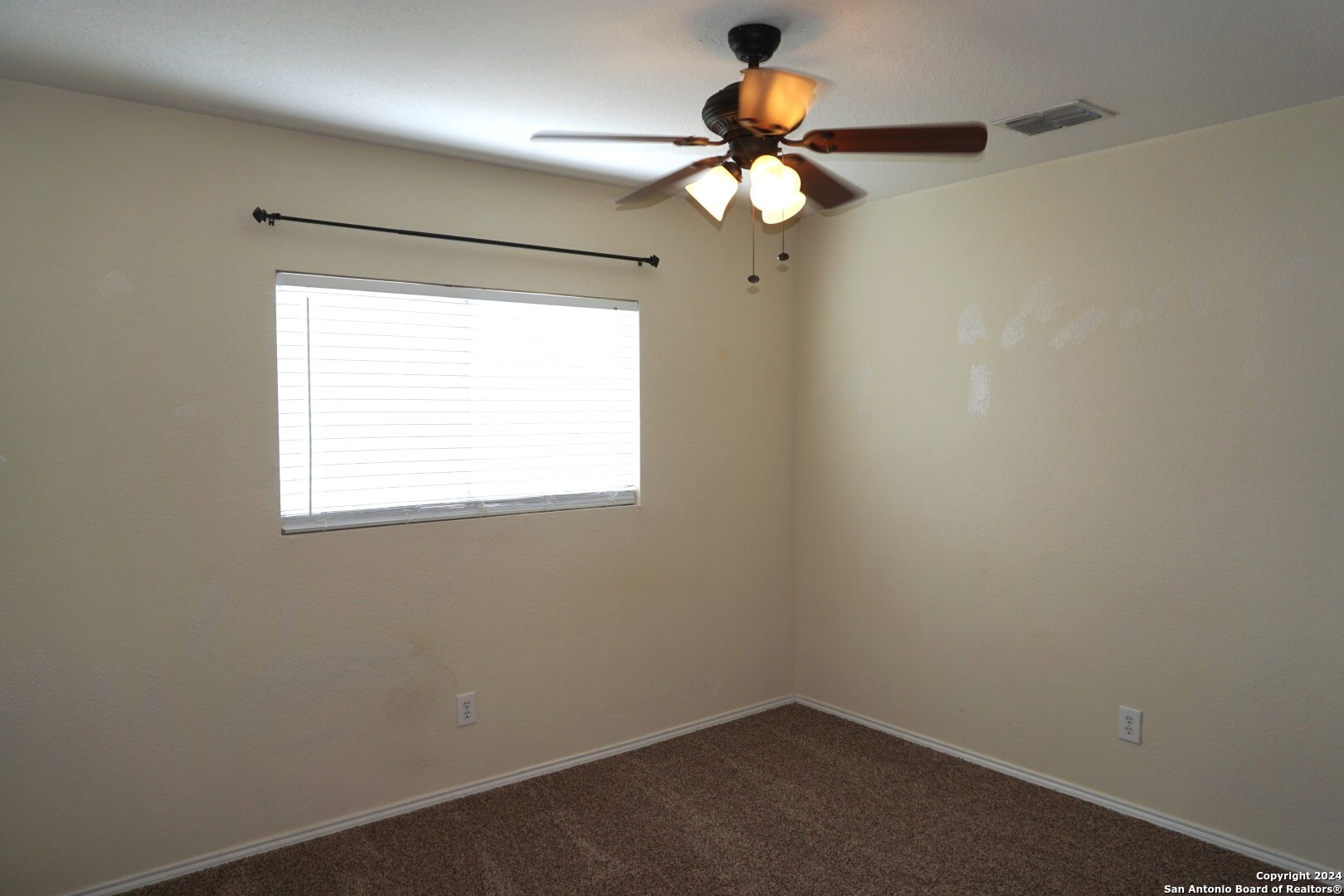 7730 Ruidoso Chase Selma, TX 78154 - Photo 17 of 22 an empty room with a window