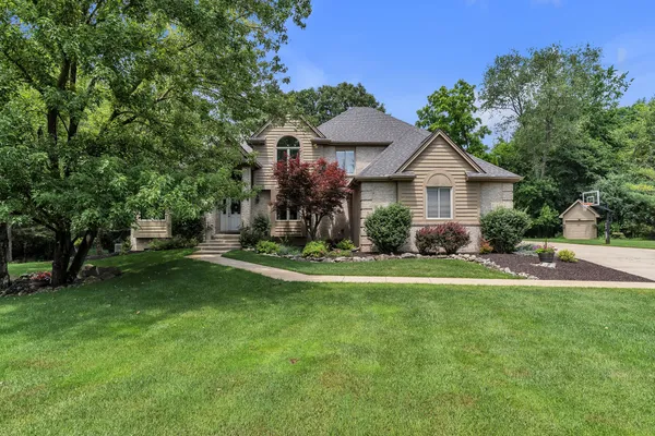 $974,900 | 24491 Forest Drive, South Lyon, MI 48178