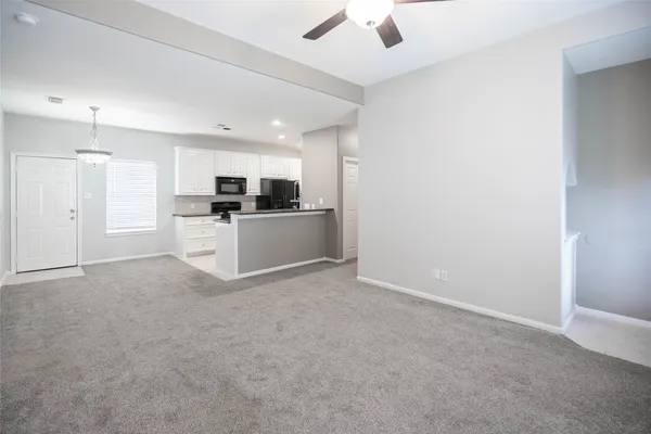 $1,600 | 13165 Snow Lane, Unit 4, Willis, TX 77318