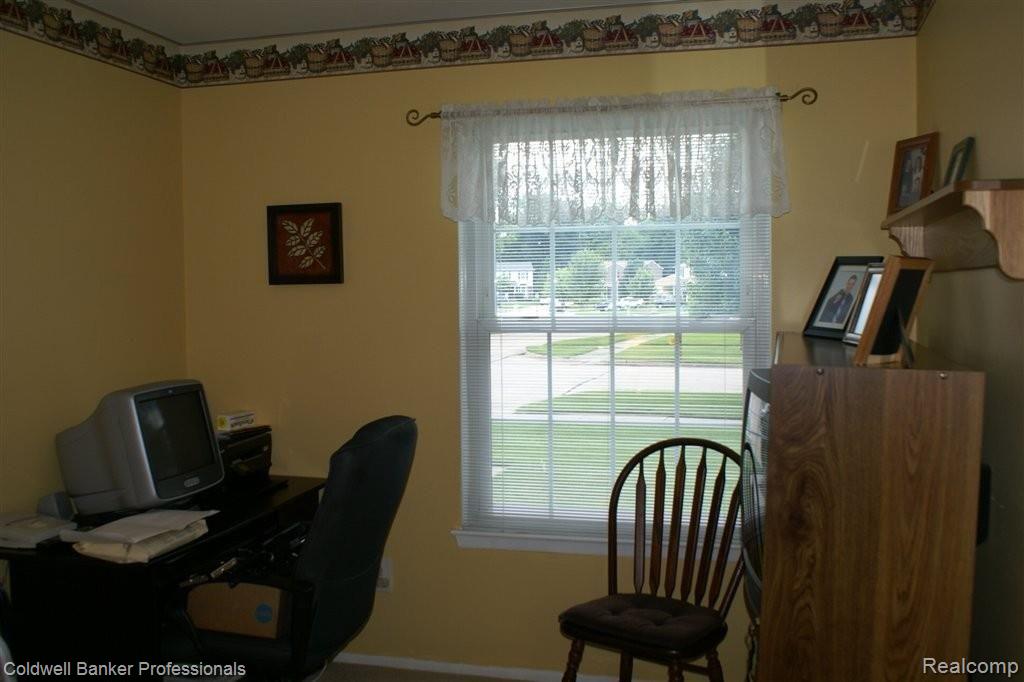 42230 Saltz Road Canton, MI 48187 - Photo 3 of 13 DSC08470.JPG
