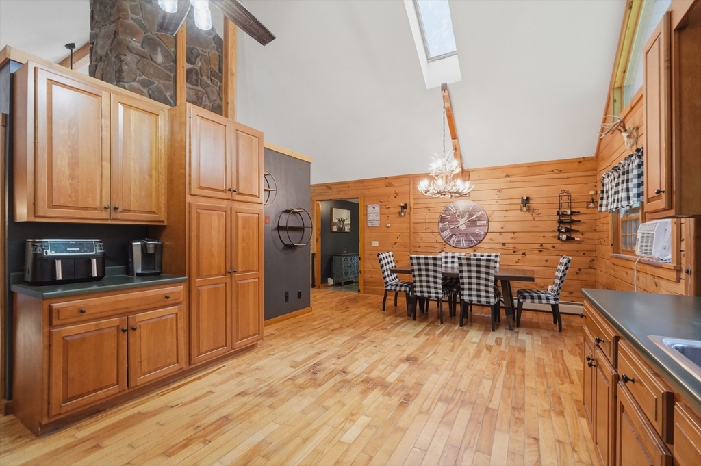 23 Lyman Barnes Road Brimfield, MA 01010 - Photo 12 of 31