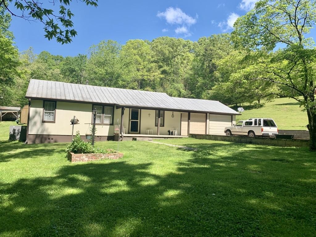 311 Howard Road Loudon, TN 37774 - Photo 1 of 31 Gallery Image 1