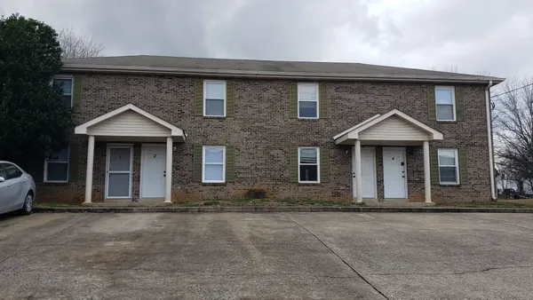 $1,000 | 377 Peabody Drive, Unit 3, Clarksville, TN 37042
