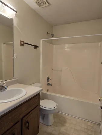 $1,000 | 377 Peabody Drive, Unit 3, Clarksville, TN 37042