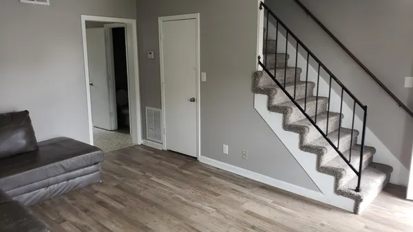 $1,000 | 377 Peabody Drive, Unit 3, Clarksville, TN 37042