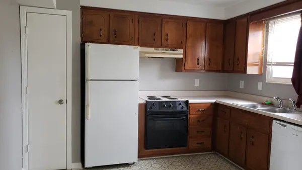 $1,000 | 377 Peabody Drive, Unit 3, Clarksville, TN 37042