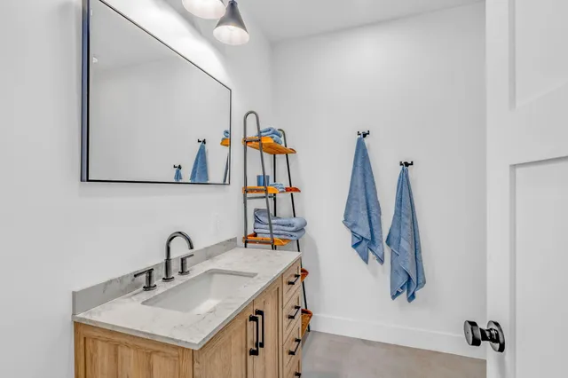 $3,575,000 | 230 Biscayne Boulevard, Islamorada, FL 33036