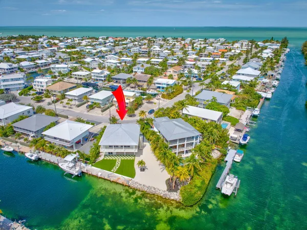 $3,205,000 | 230 Biscayne Boulevard, Islamorada, FL 33036