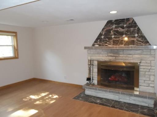 1430 Lee Road Northbrook, IL 60062 - Photo 9 of 10