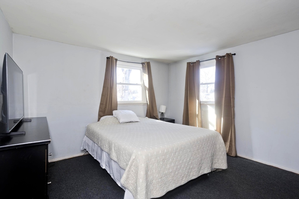 3 Fordham Street Springfield, MA 01104 - Photo 8 of 16 Gallery Image 8