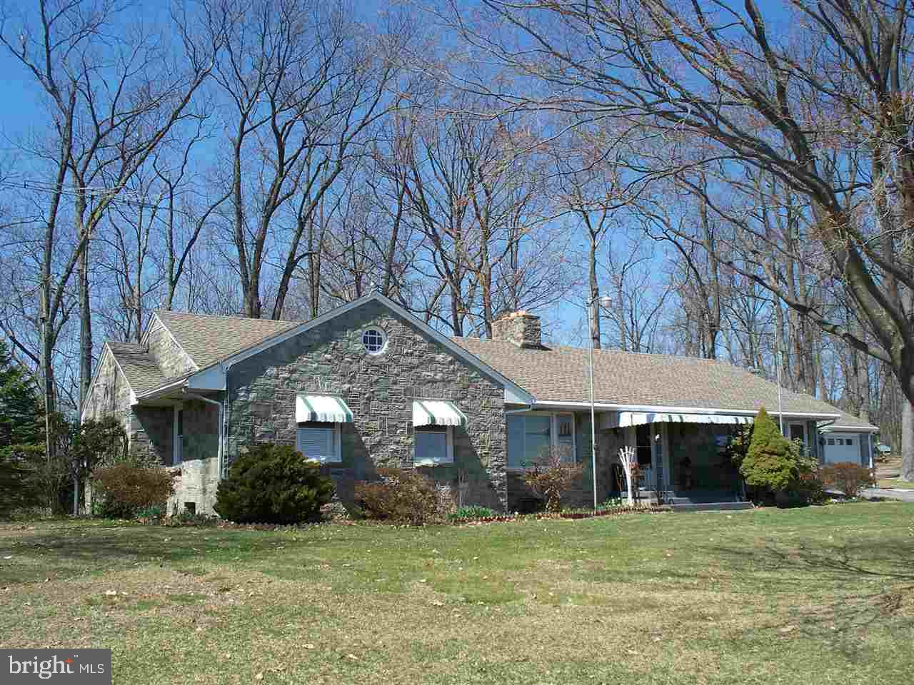 6954 Pigeon Hill Road Spring Grove, PA 17362 - Photo 2 of 36