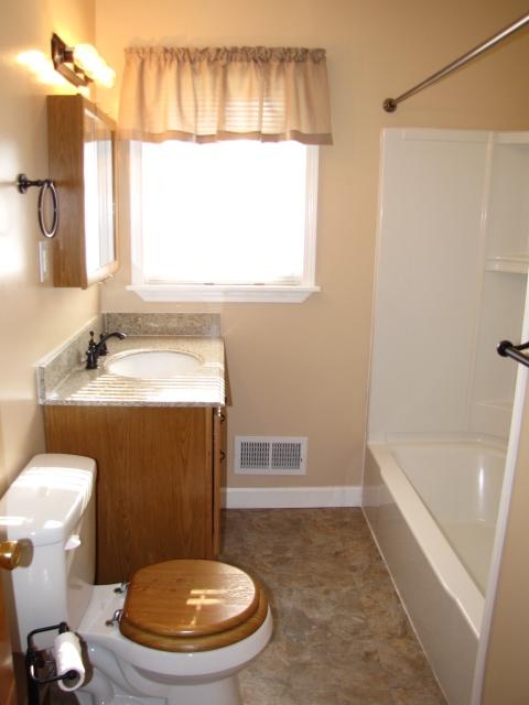 4919 Desi Road Northwest Roanoke, VA 24017 - Photo 14 of 29 015