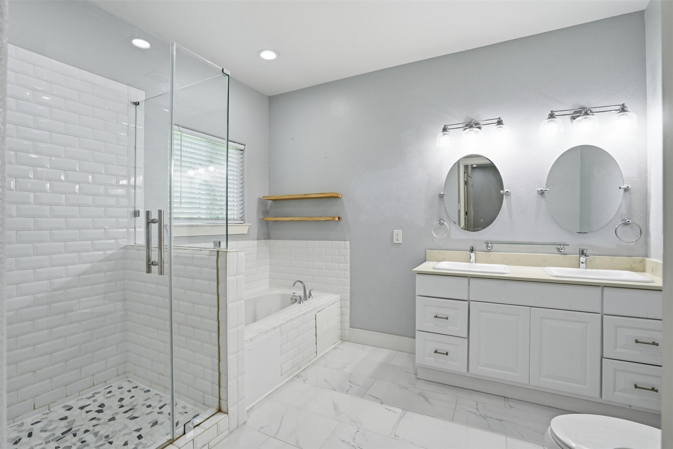 9319 Seeker Street Houston, TX 77028 - Photo 15 of 23