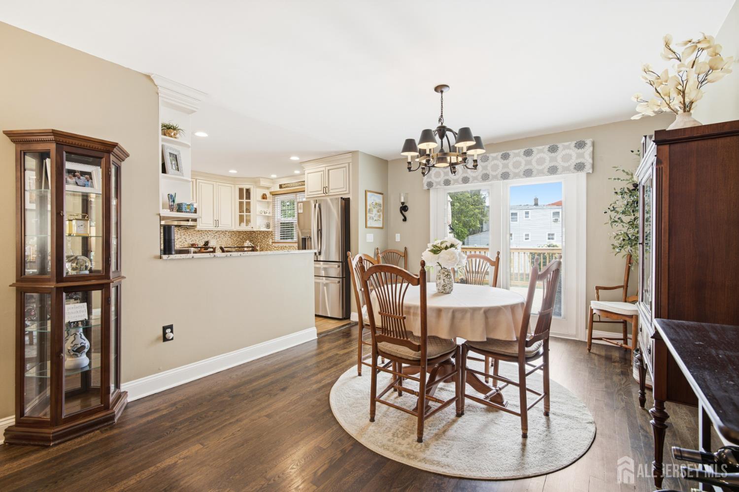 9 Brox Road Edison, NJ 08817 - Photo 12 of 38