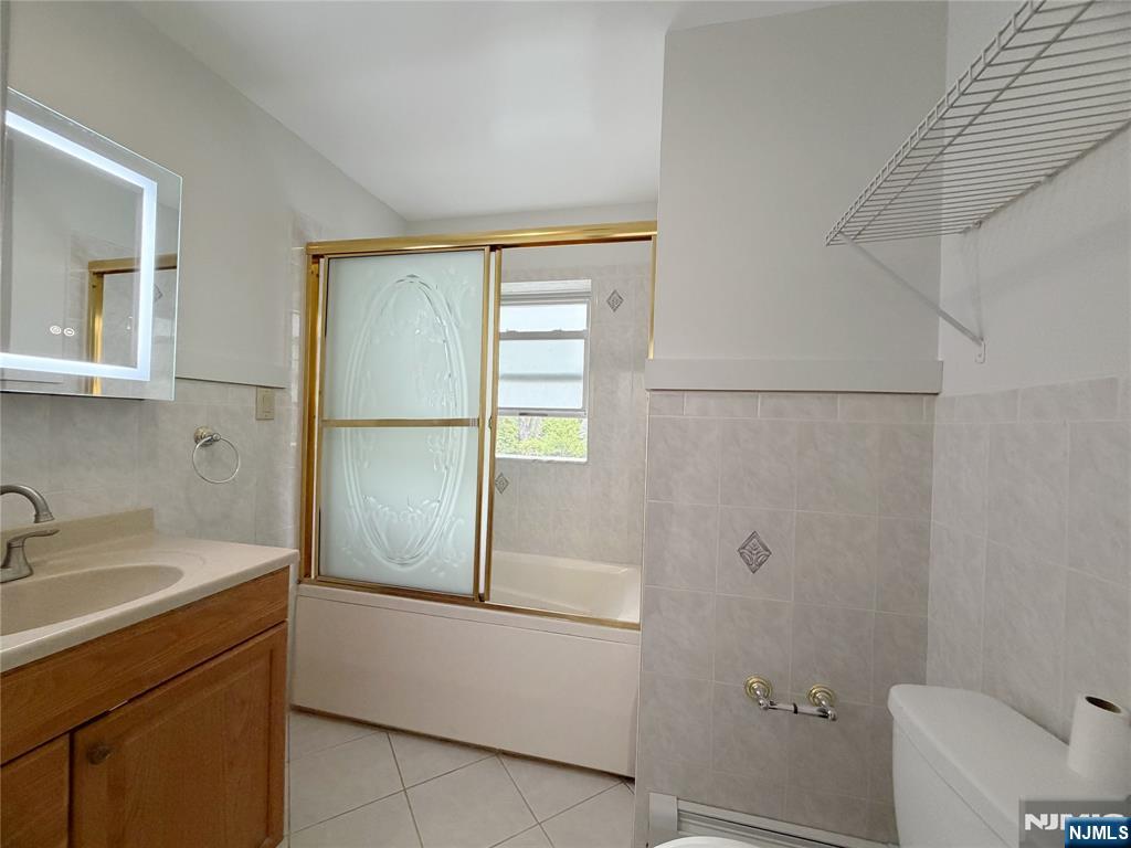 361 Fort Lee Road Teaneck, NJ 07666 - Photo 7 of 8