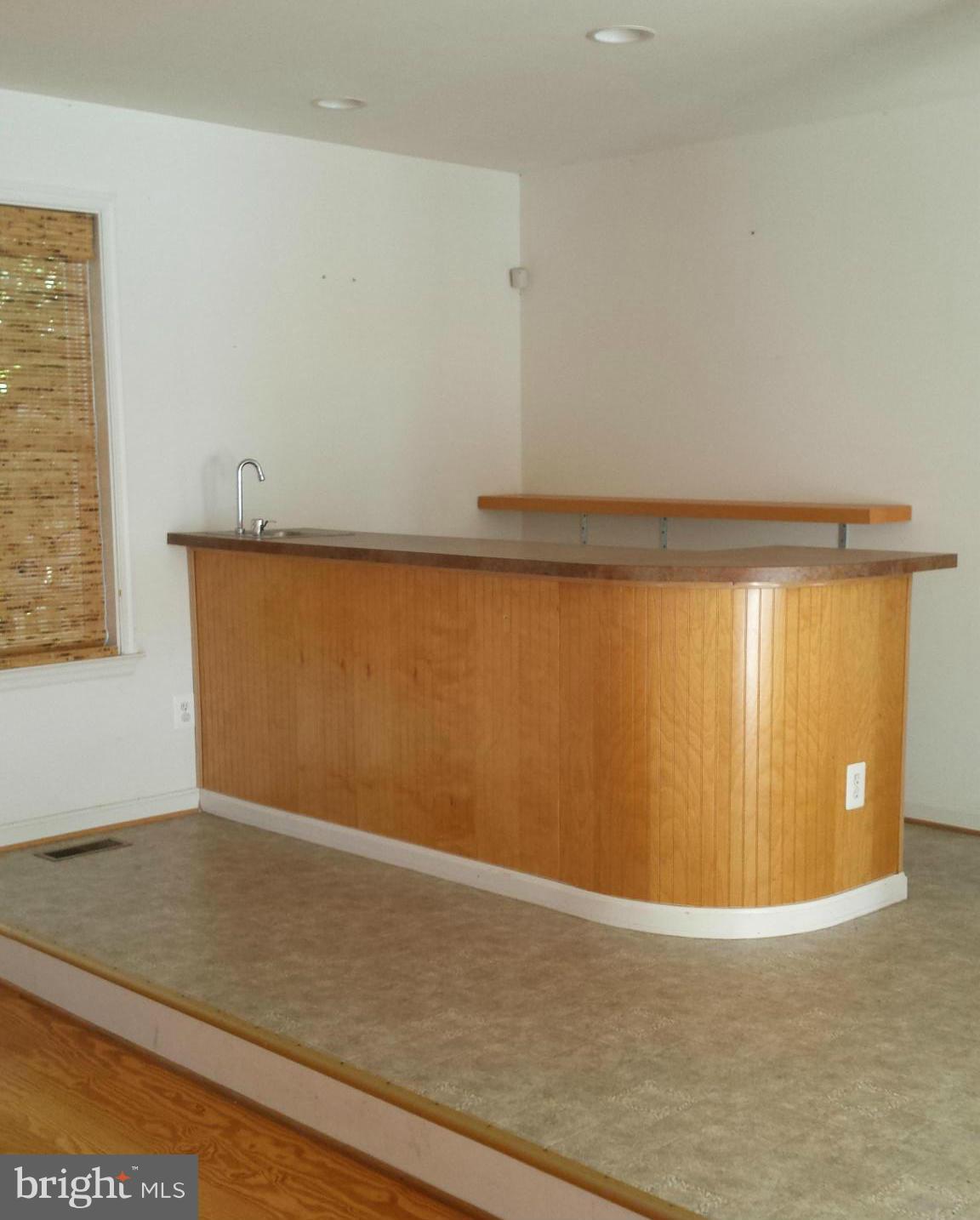 7608 Old Battle Grove Road Baltimore, MD 21222 - Photo 7 of 27 Interior (General)