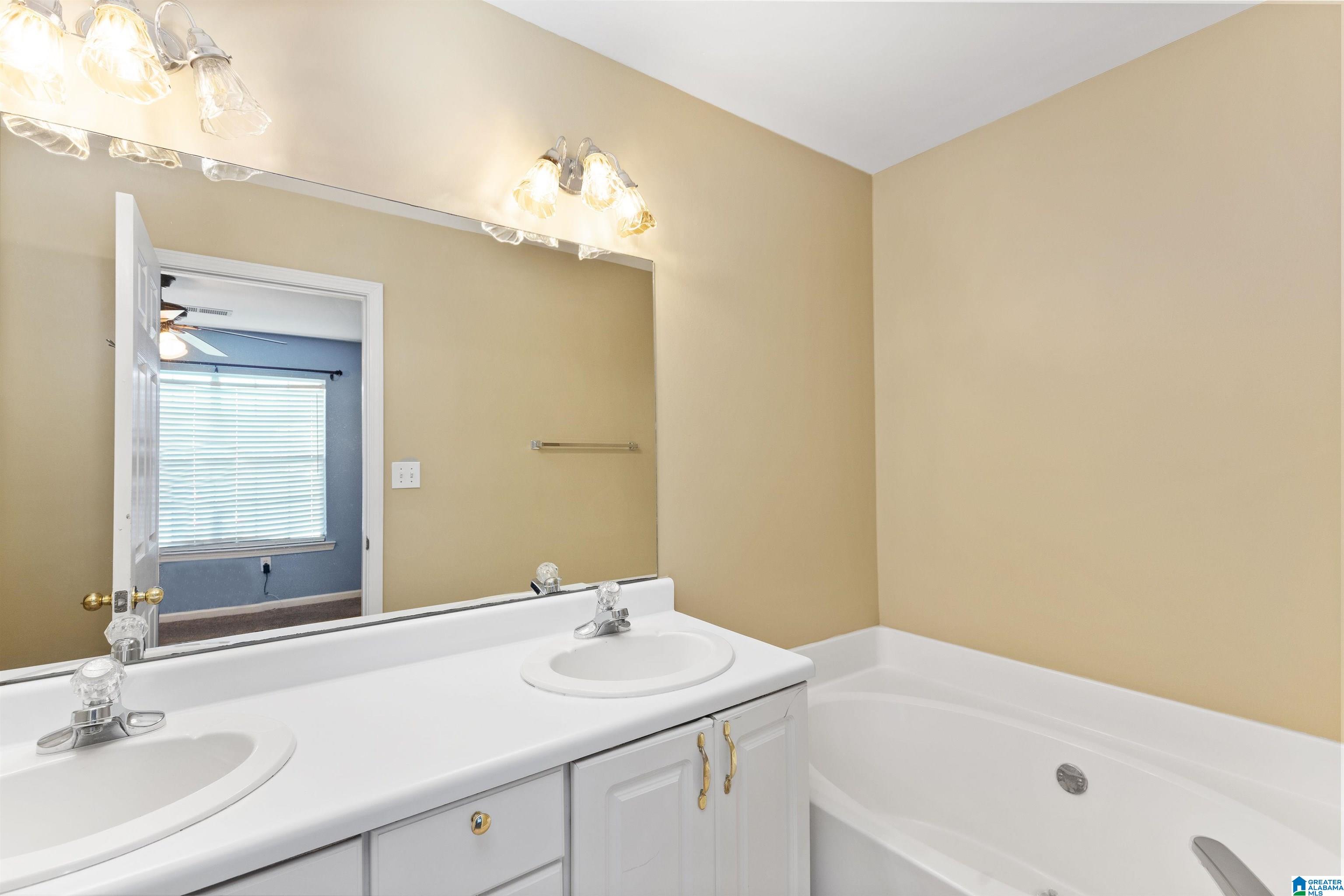 403 Cambrian Ridge Drive Pelham, AL 35124 - Photo 19 of 29