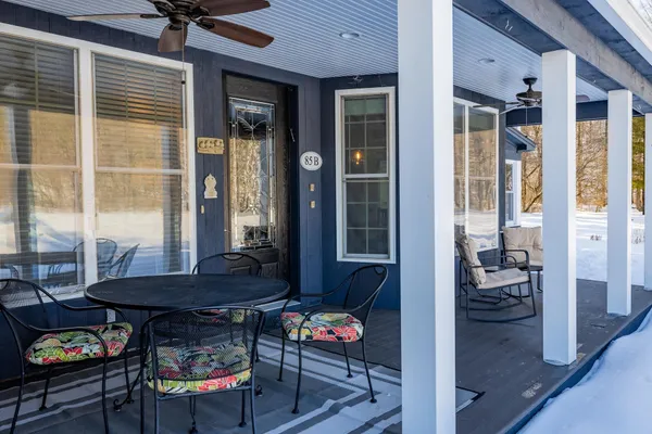 $780,000 | 85 Limerick Lane, Unit A & B, Arlington, VT 05250