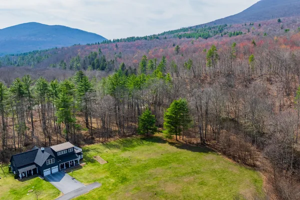 $780,000 | 85 Limerick Lane, Unit A & B, Arlington, VT 05250